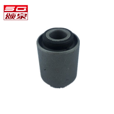 جلبة مصنع 48706-60060 جلبة ذراع التحكم لقطع غيار السيارات المطاطية TOYOTA 4 RUNNER